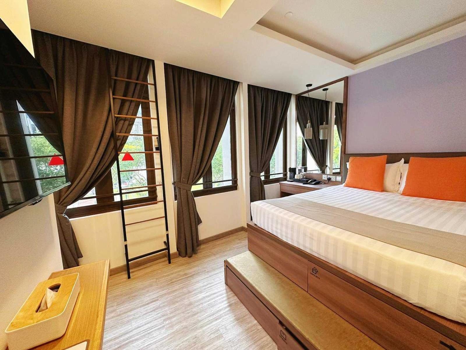 Hotel Champion City 3*